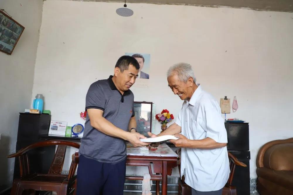 錘煉黨性踐初心 獻禮建黨99周年 —長田實業(yè)黨支部開展系列慶?；顒?/></p><p style=